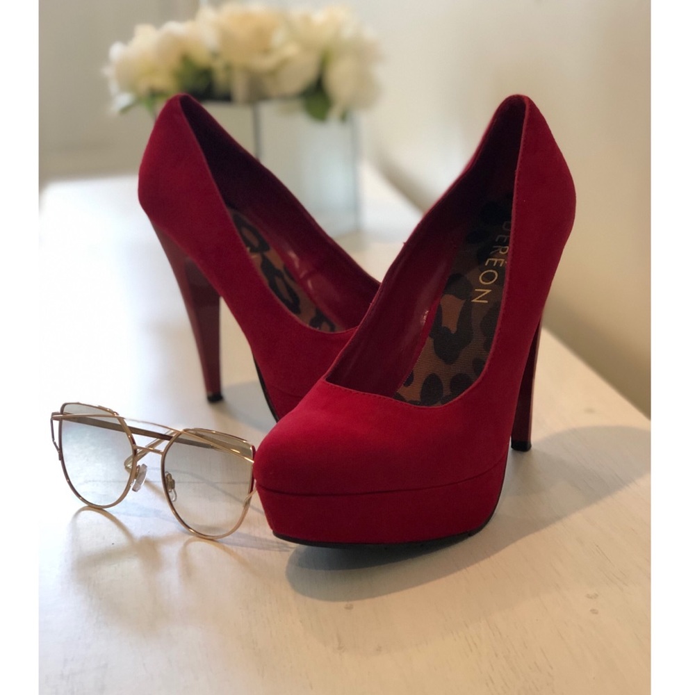 Dereon Heels